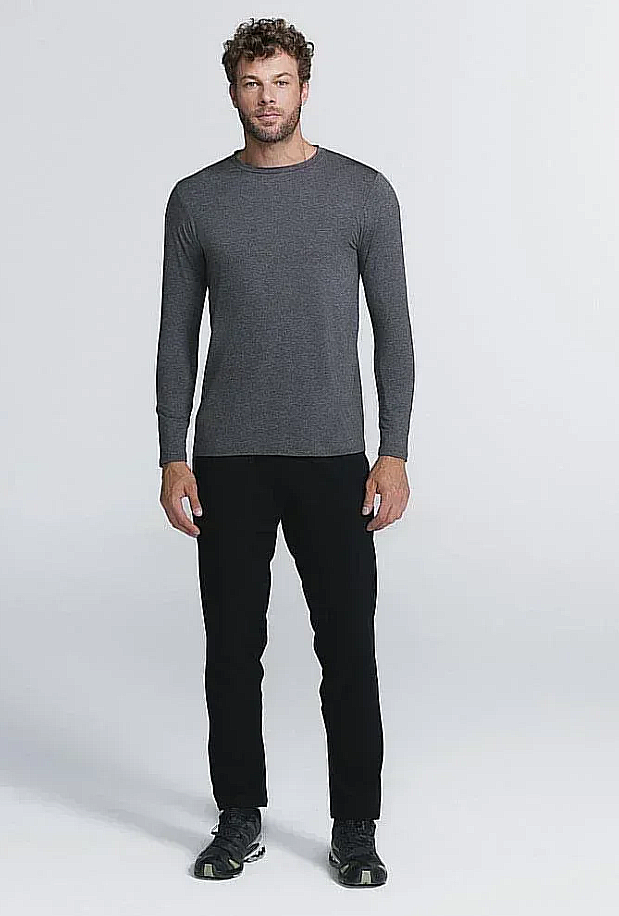 Urbanix Essential® Camiseta Modal Manga Longa Masculina