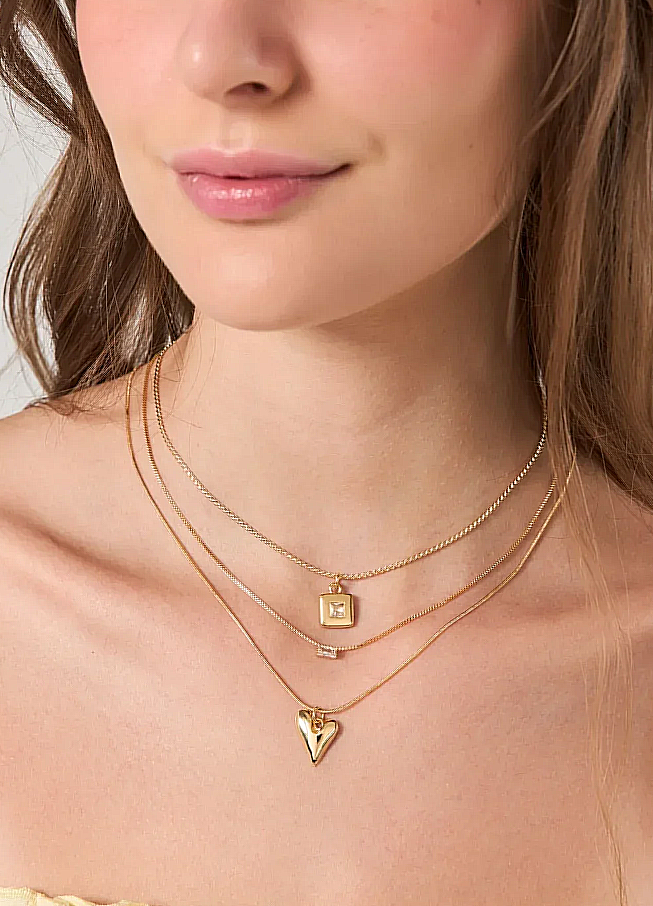 conjunto 3 colares dourados brilho